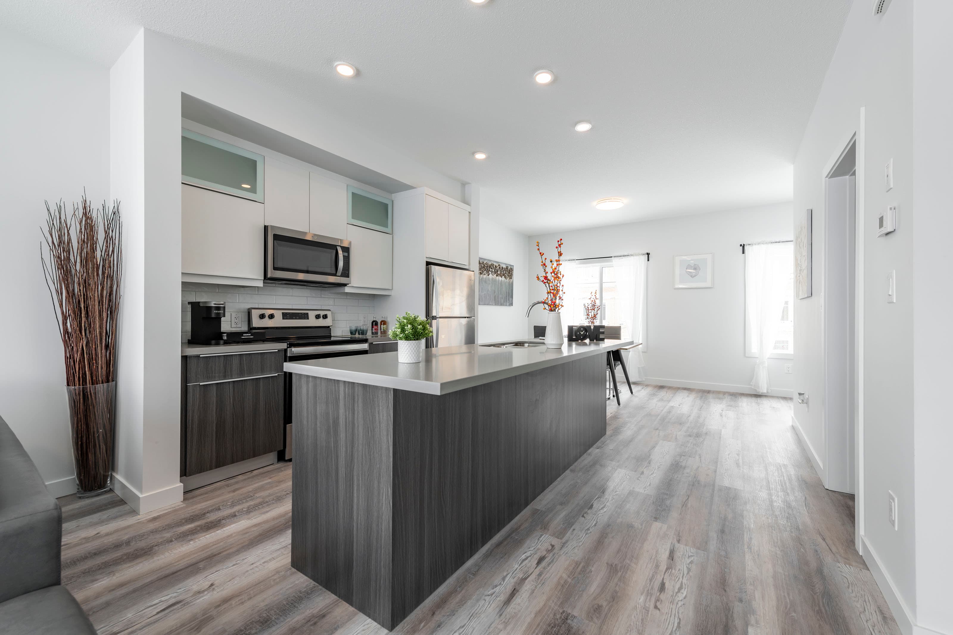 3 Bed + Den+ 2.5 Bath + 2 Garage
