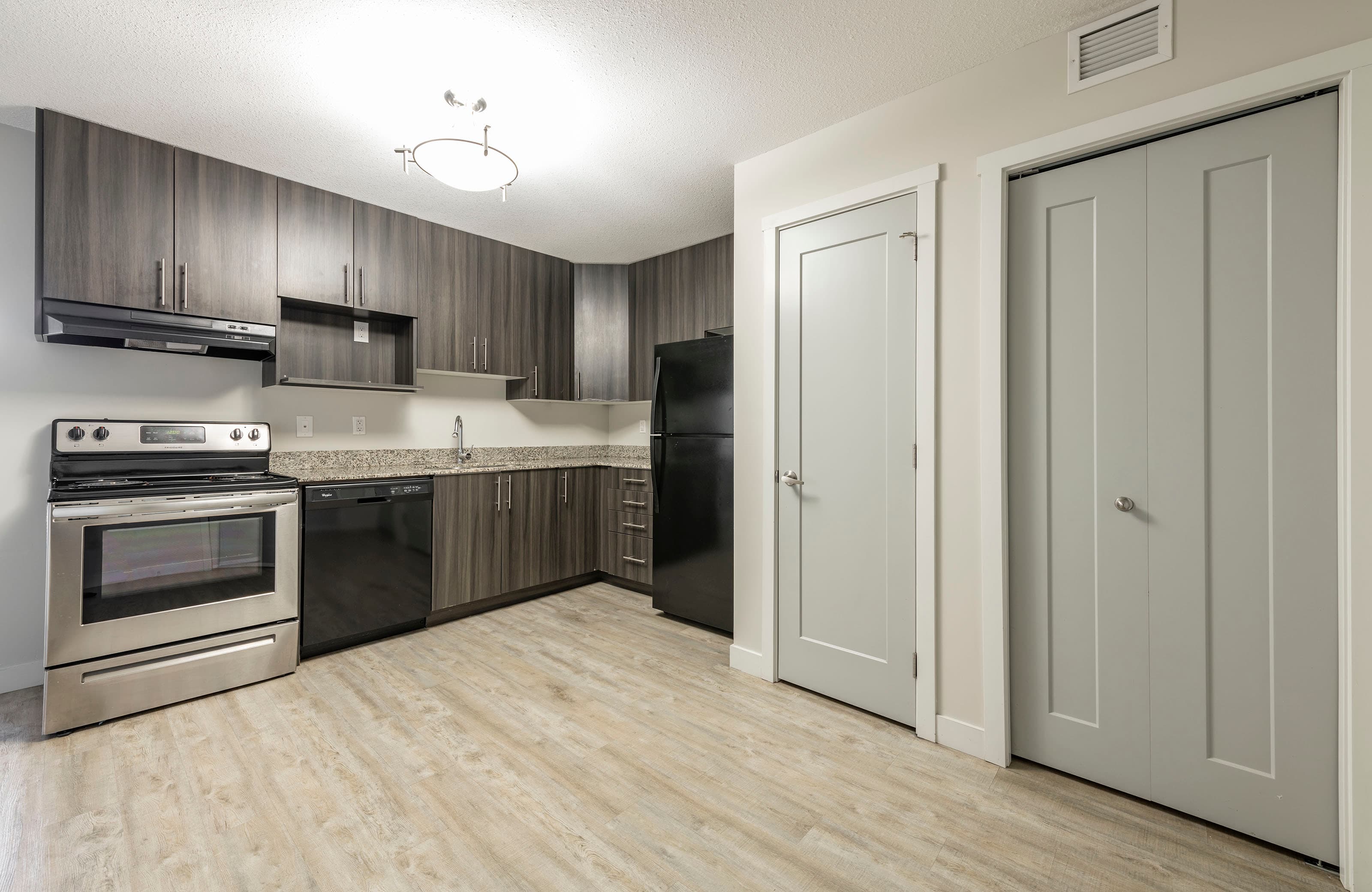 2 Bed + 1 Bath